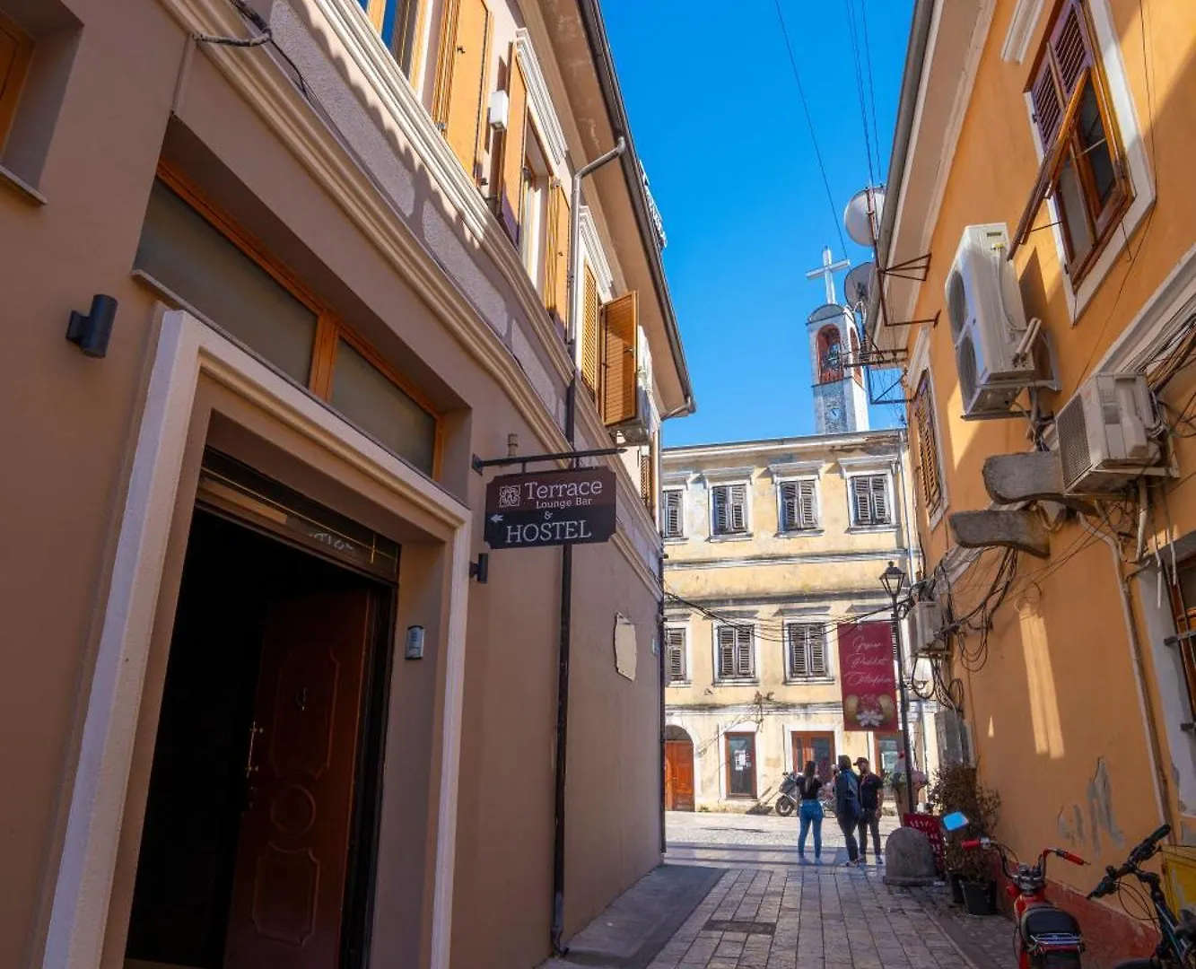 Terrace Hostel & Lounge Bar Shkoder