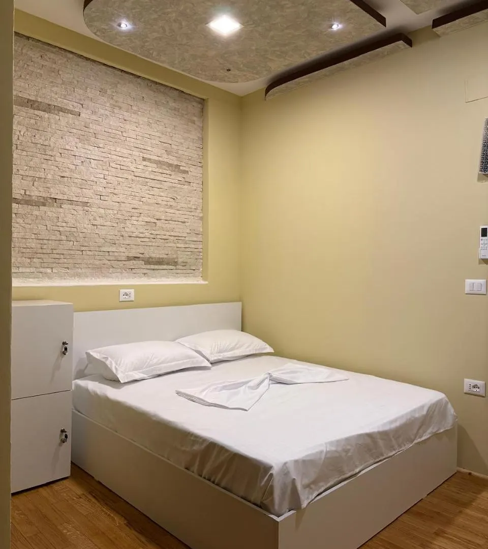 Terrace Hostel & Lounge Bar Shkoder
